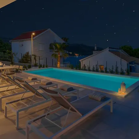 Juliet Villa Trogir